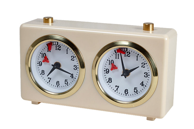 CLASSIC kleine Kunststoffuhr, cremefarben - 6386751050ae96ab43073862ef0c28f4