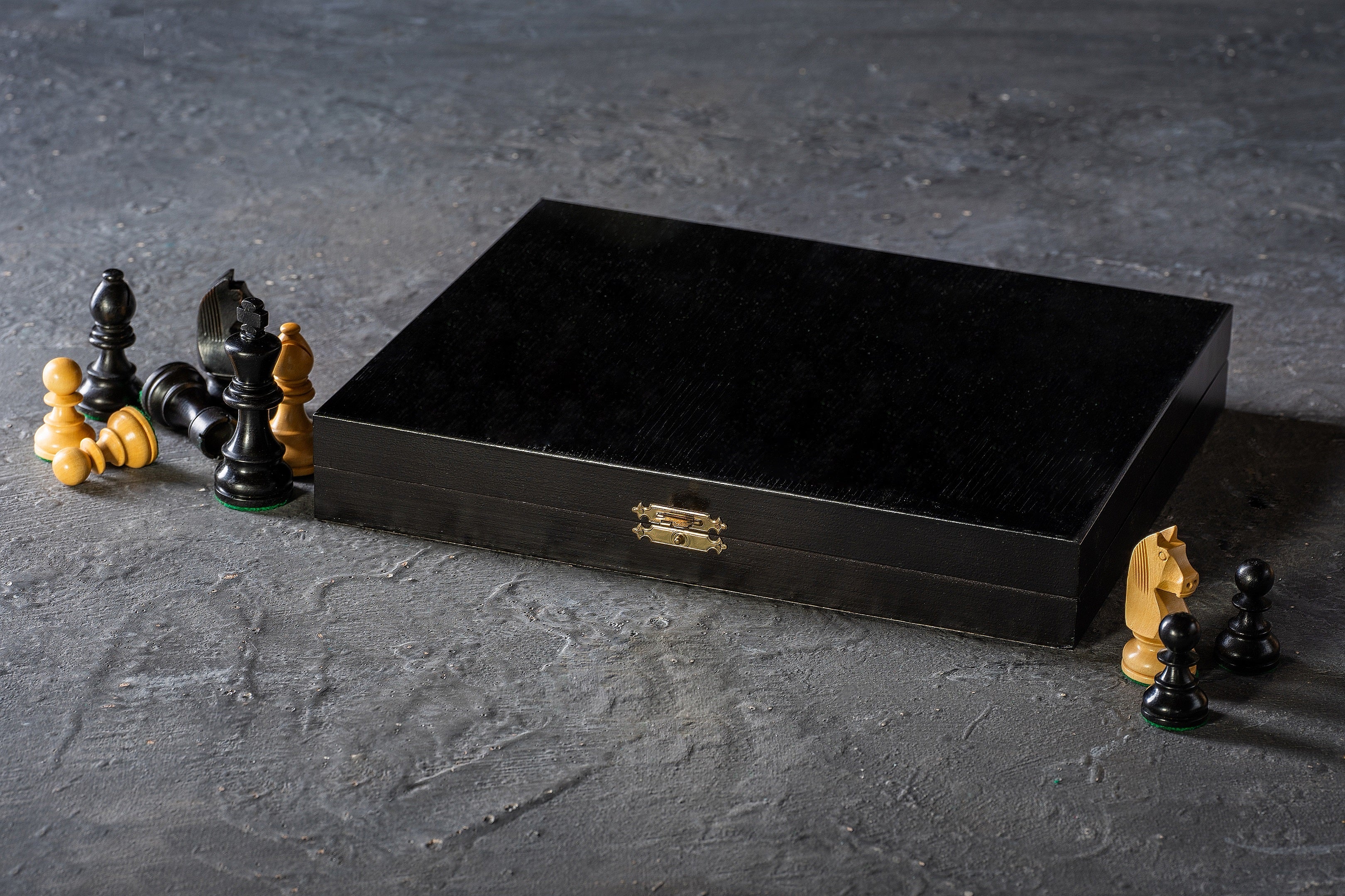 Holztablett Lux Black für Figuren Nr. 5 - 18b2748b987a99d72178337c44a19fe1