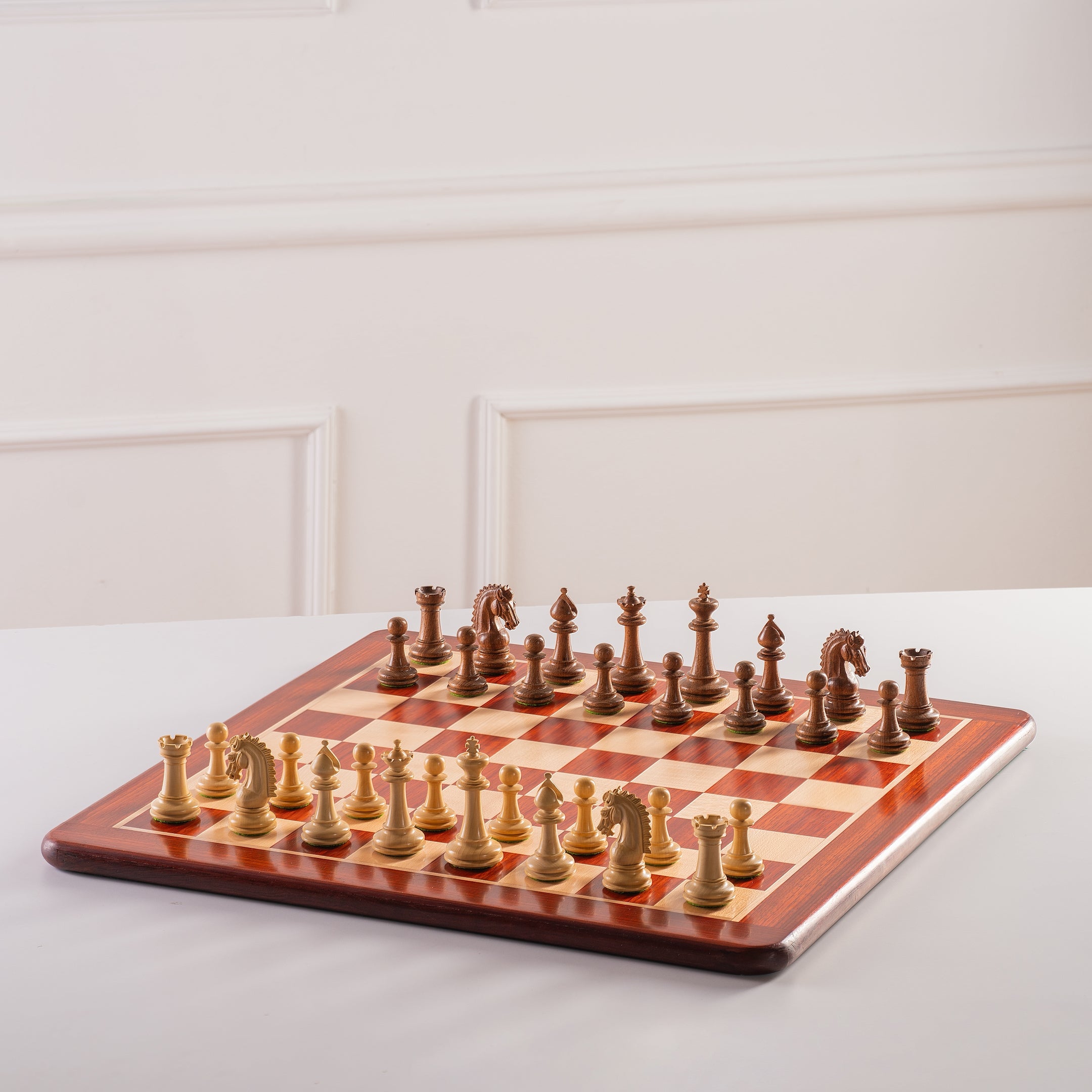 Sheikh Acacia 4 Zoll Schachfiguren - 9dc2f6c784140853ba0bf6cb2a0c12ab