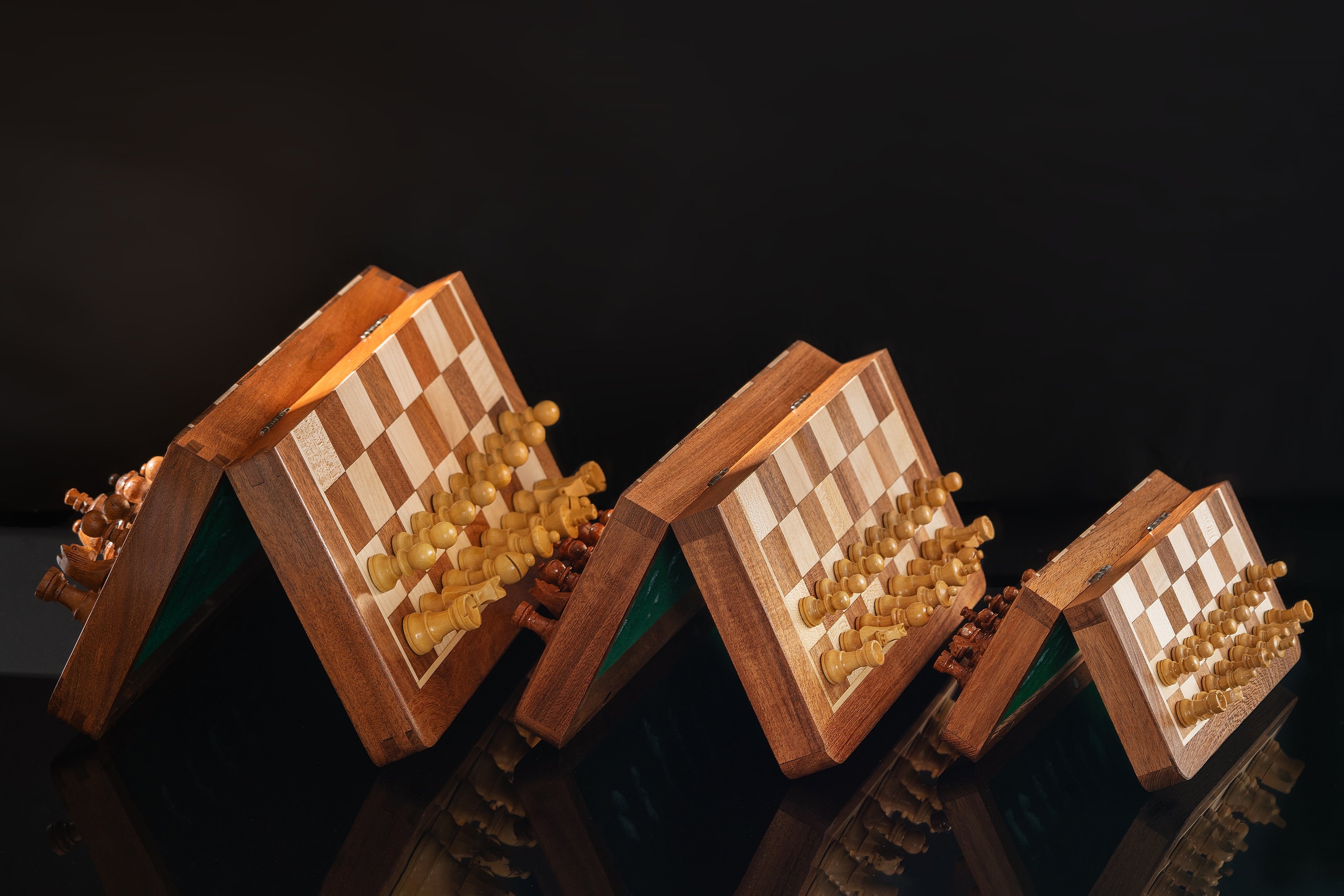 Wooden Magnetic Mini Chess Set with Inlaid Chessboard - Wooden Magnetic Mini Chess Set with Inlaid Chessboard