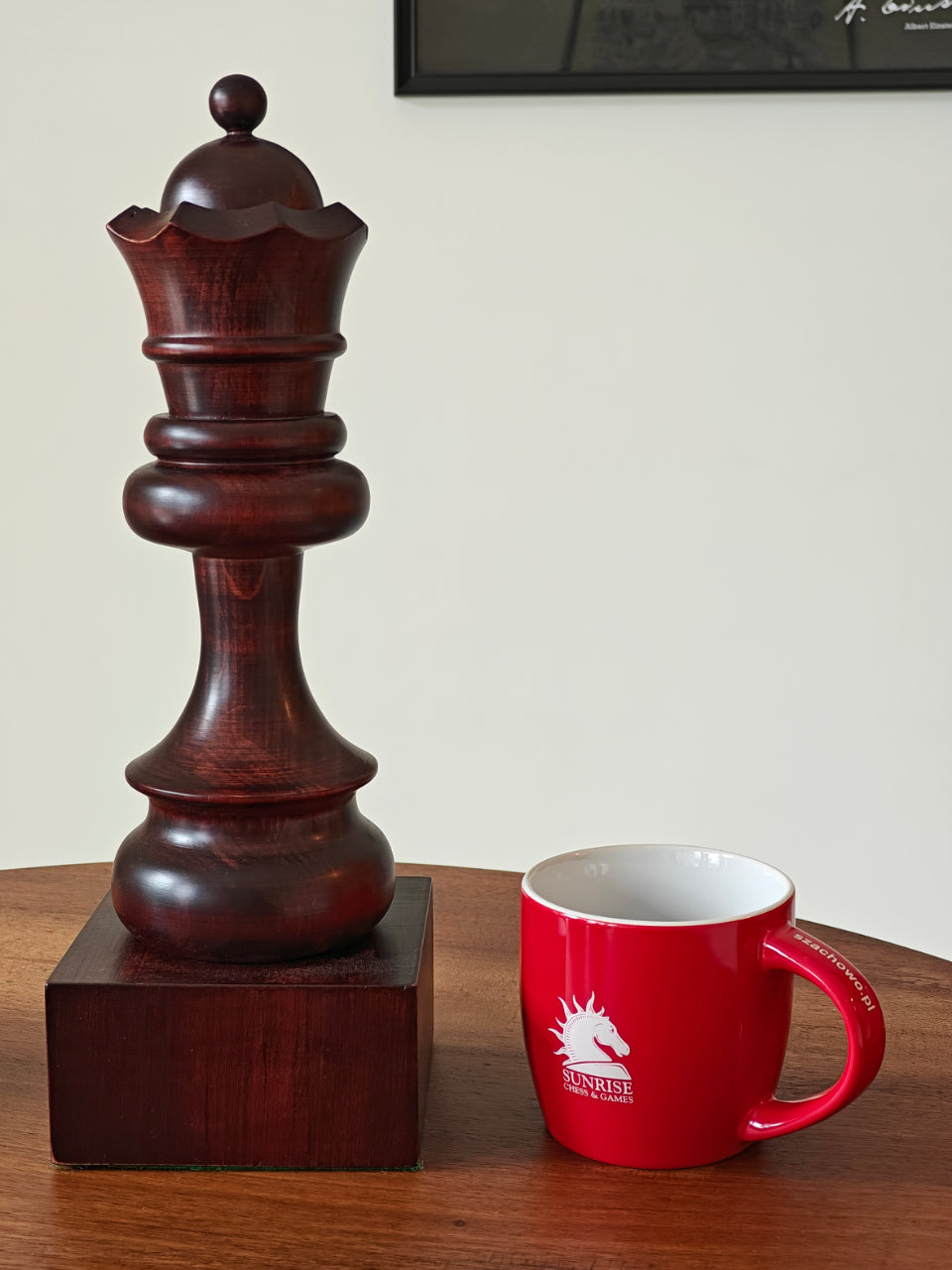 Wooden Chess Trophie - Black Queen - c976039b464f34af82d4be40389be5d9