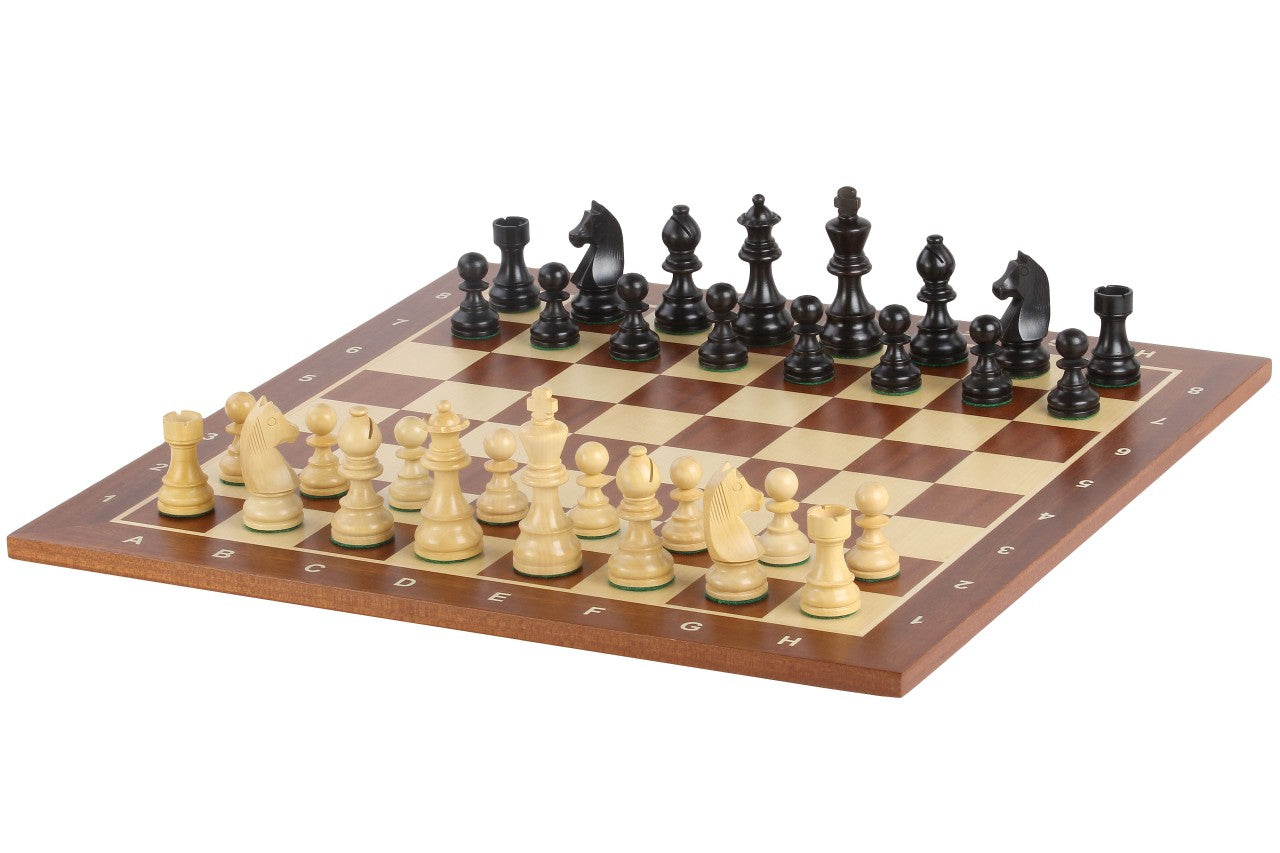 Juego de ajedrez intemporal - tablero (casilla 50 mm), piezas (rey 90 mm) - Juego de ajedrez intemporal - tablero (casilla 50 mm), piezas (rey 90 mm)