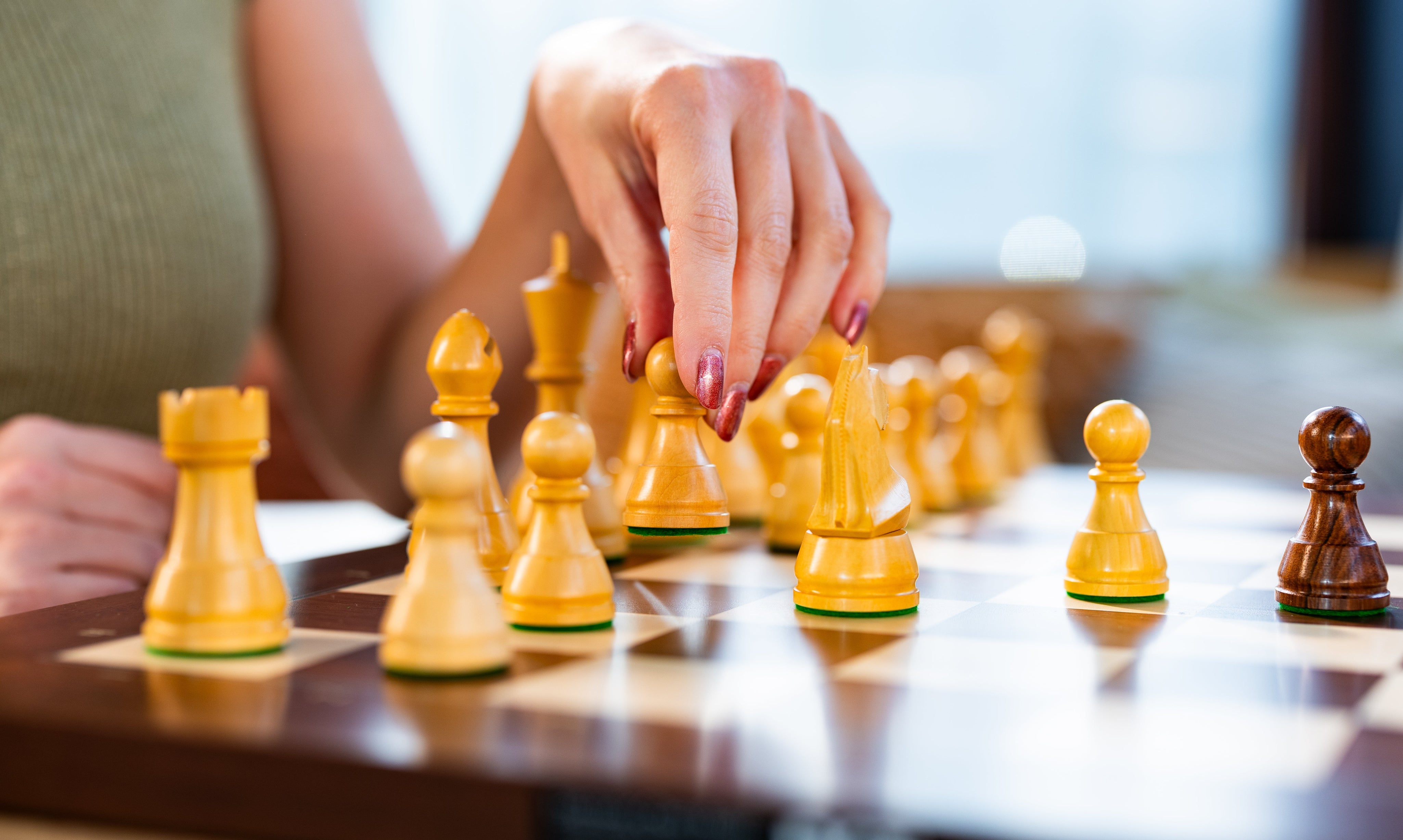 Holz oder Kunststoff? Welche Schachfiguren sind die bessere Wahl?