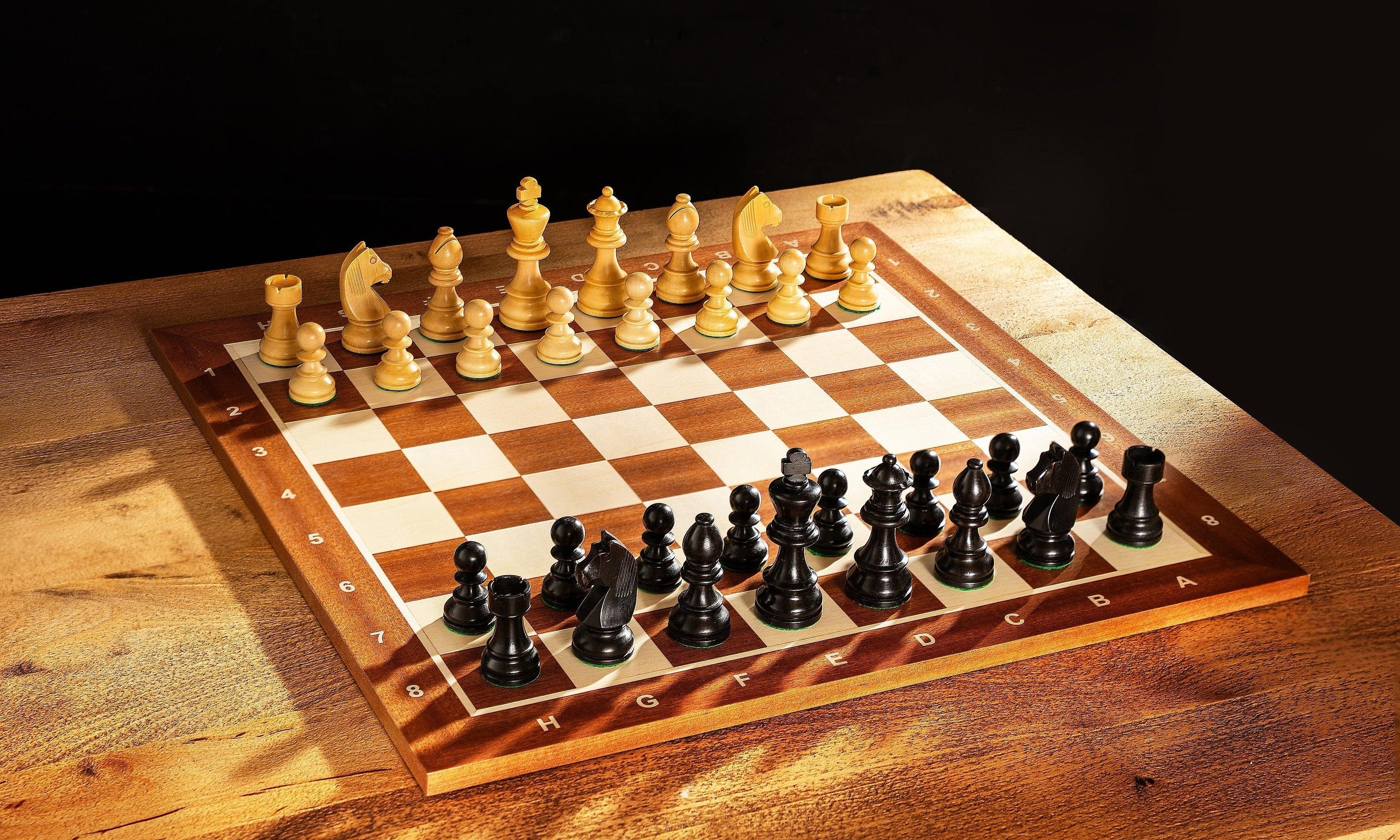 Bretter &amp; Figuren