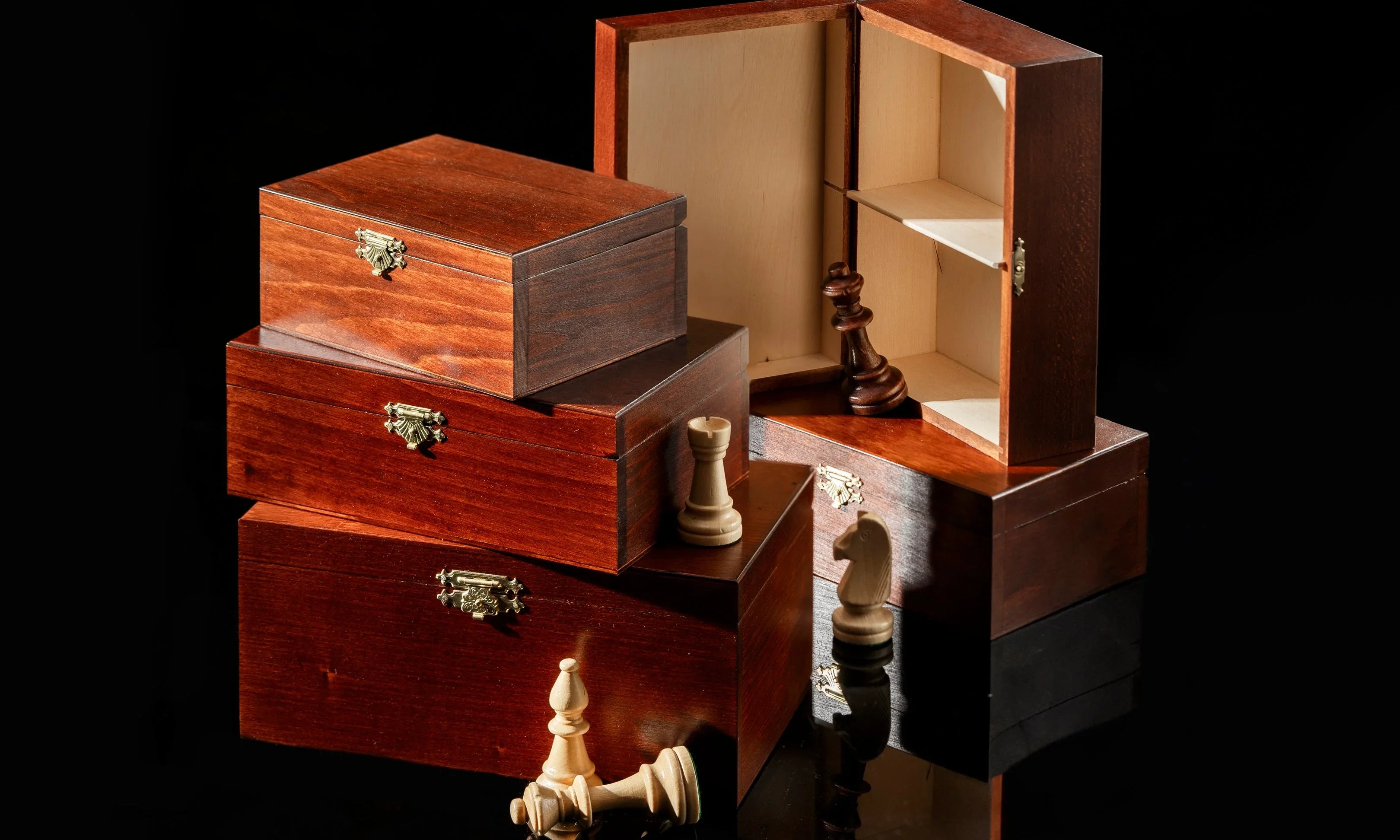Kisten und Koffer zur Aufbewahrung von Schachfiguren