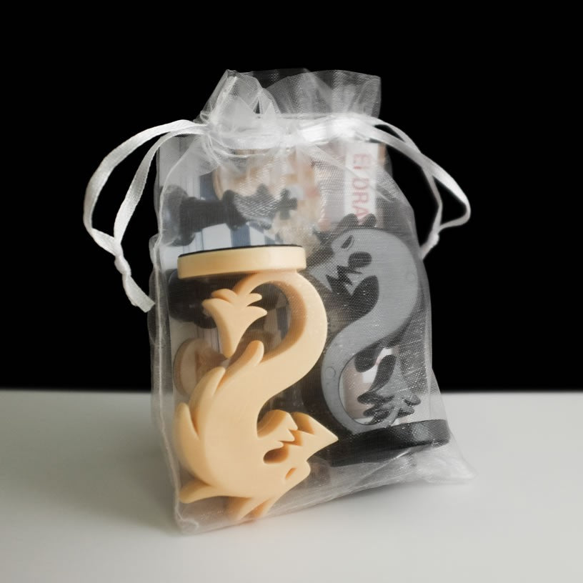 "Dragon" - Schacherweiterung - Satz mit zwei Figuren - 4efb4d0997ed45f30ce62c5bc2faf36d