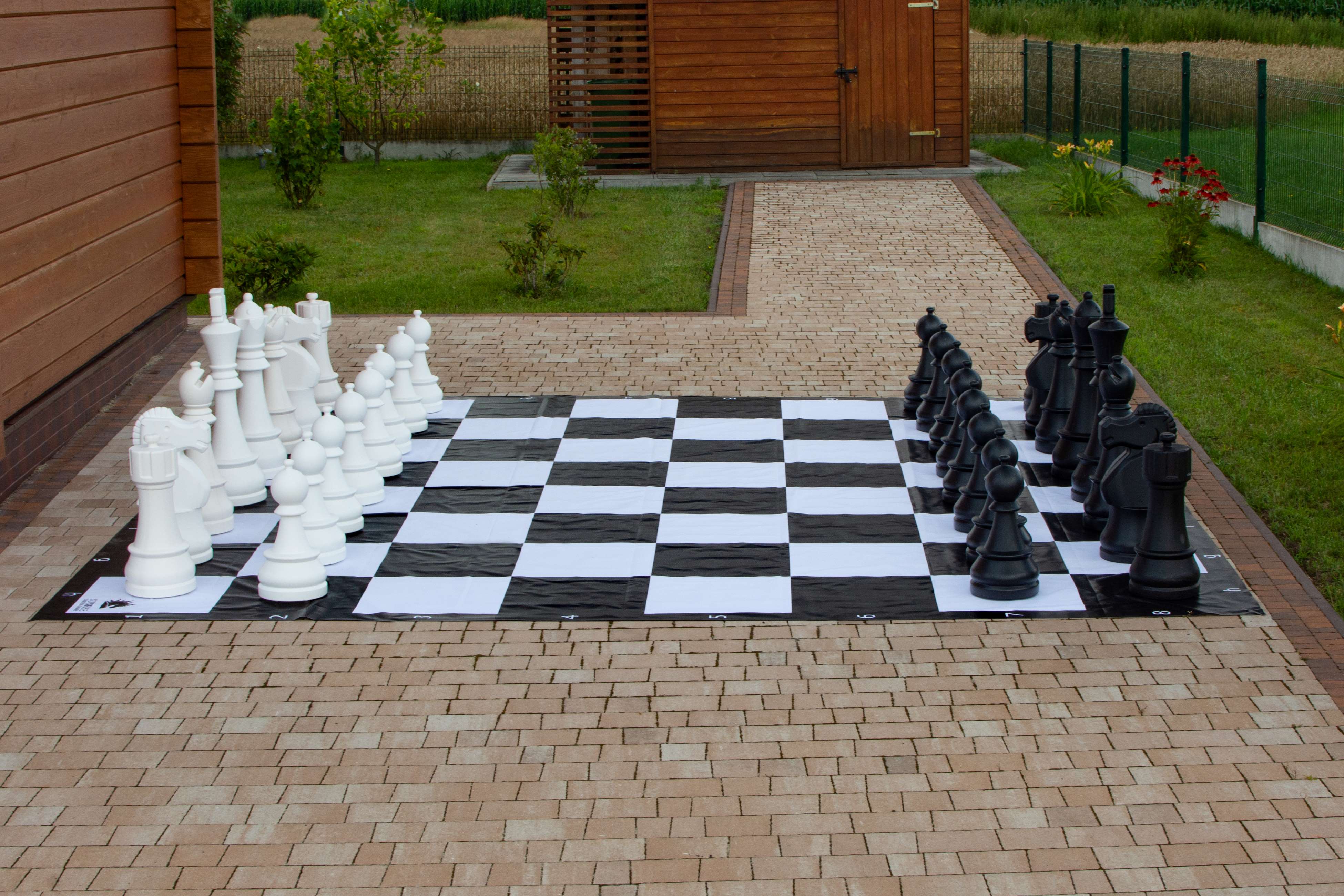 Kunststoff-Figuren für Freiluft-/Gartenschach (Königshöhe 90 cm) - Kunststoff-Figuren für Freiluft-/Gartenschach (Königshöhe 90 cm)