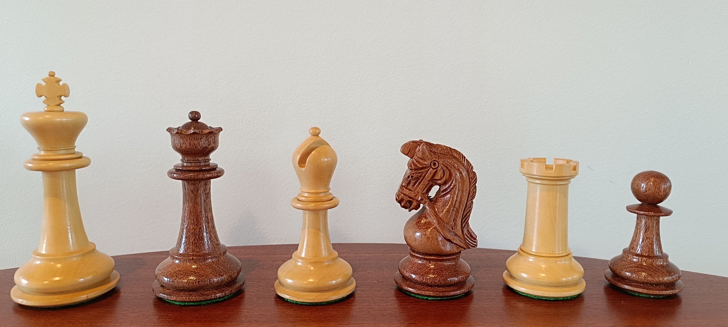 Sultan 3,75 Zoll Akazie/Steckdorn Schachfiguren - a2c0d2c47c064b11ccaf6c3b3783005f