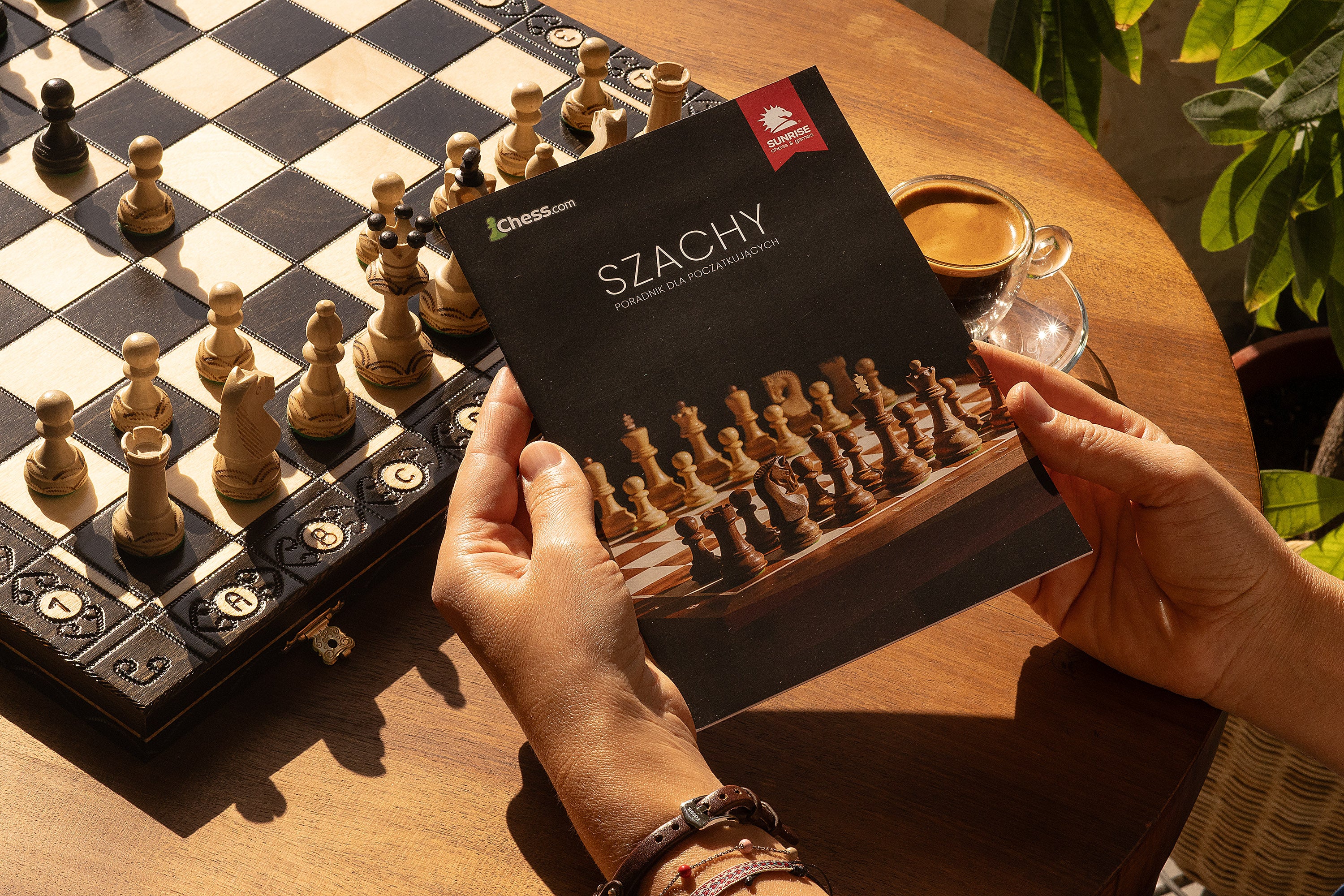 Large carved SENATOR CHESS SET (42x42cm) – black - Large carved SENATOR CHESS SET (42x42cm) – black