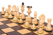 Holzschachspiel SENATOR 42×42 cm – geschnitzte Figuren, schwarz (König 80 mm, Spielanleitung, zusammenklappbar)