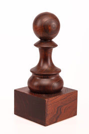 Schachbecher aus Holz - Schwarzer Bauer