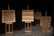 Marco / caballete de madera para un elegante tablero de ajedrez de demostración