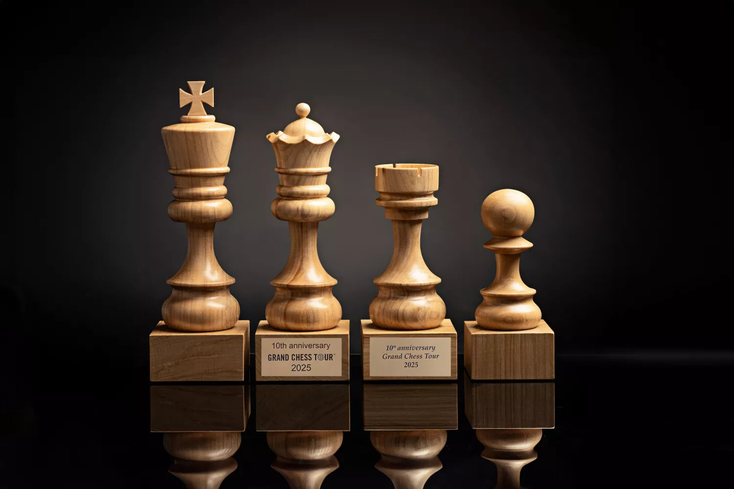 Schachpokal aus Holz - Weißer König - Schachpokal aus Holz - Weißer König