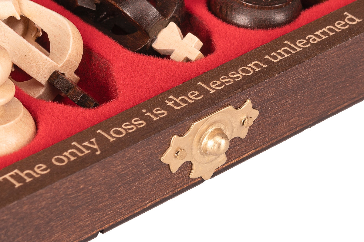 Schach-Gravur - Personalisierte Gravur für Schachspiel oder Schachkoffer - Schach-Gravur - Personalisierte Gravur für Schachspiel oder Schachkoffer