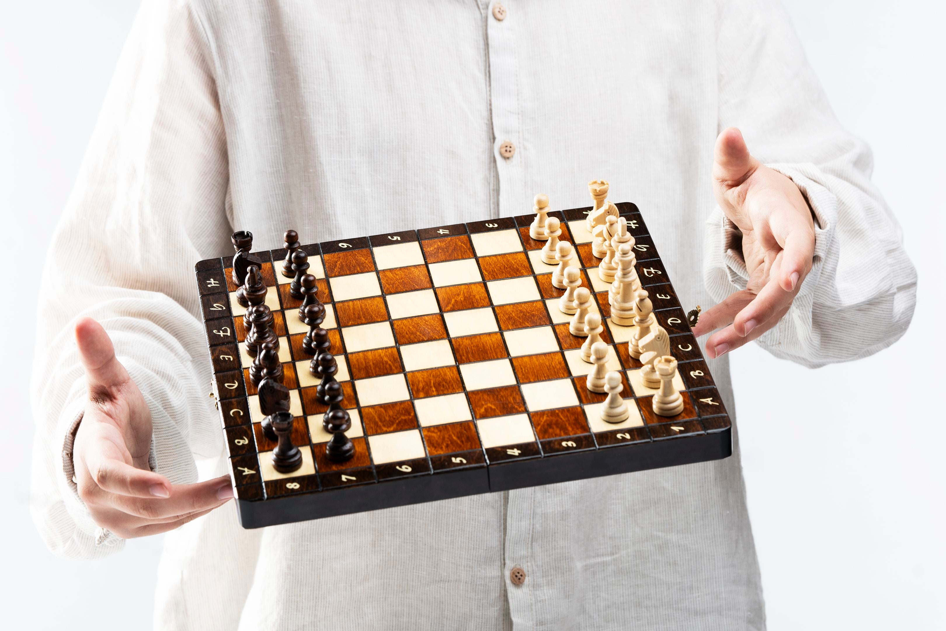 Magnetisches Holzschach Lux 28 × 28 cm - Reiseschachspiel - Magnetisches Holzschach Lux 28 × 28 cm - Reiseschachspiel