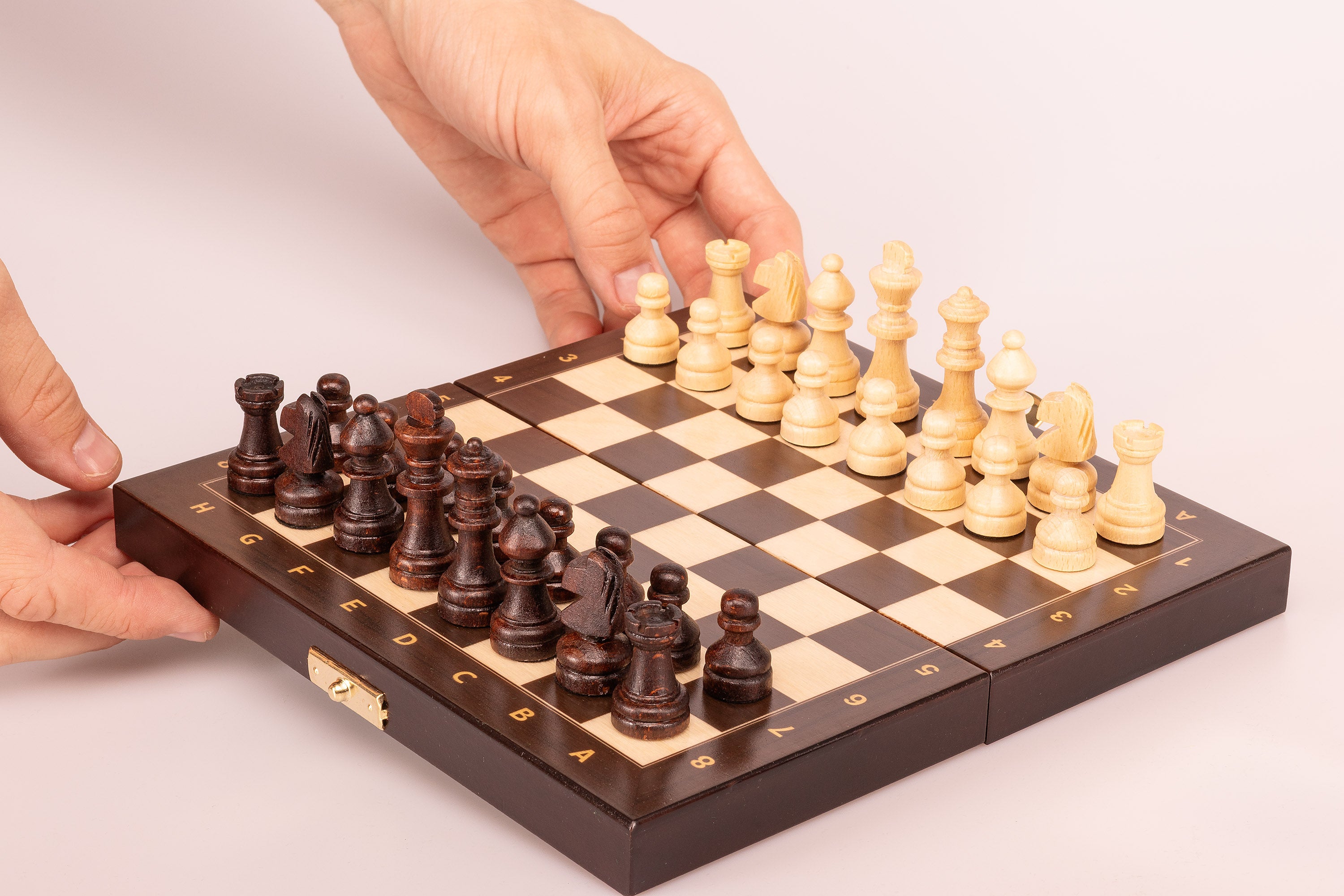 szachy-magnetyczne-mini-20cm-z-nadrukiem-ch140m.jpg